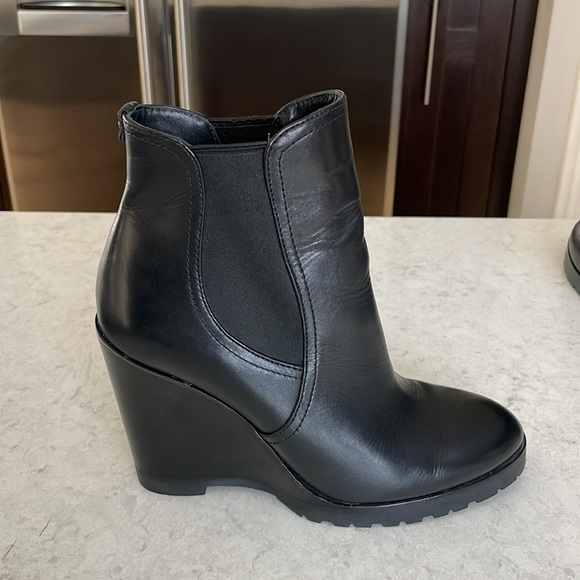 MICHAEL Michael Kors BLACK WEDGE BOOTIE - Picture 5 of 16